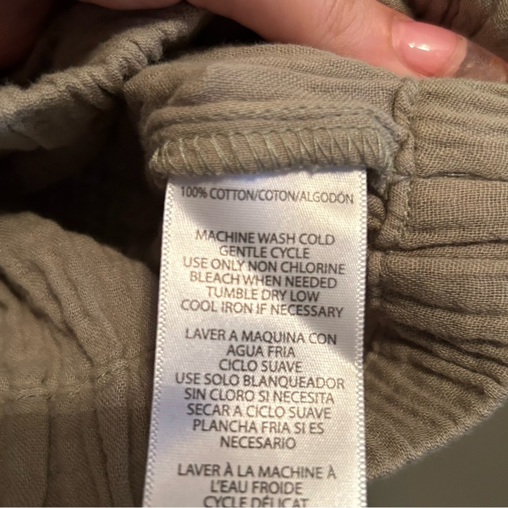 Calvin Klein Jeans Women's Beige Sleeveless Crop Top - Picture 4 of 7